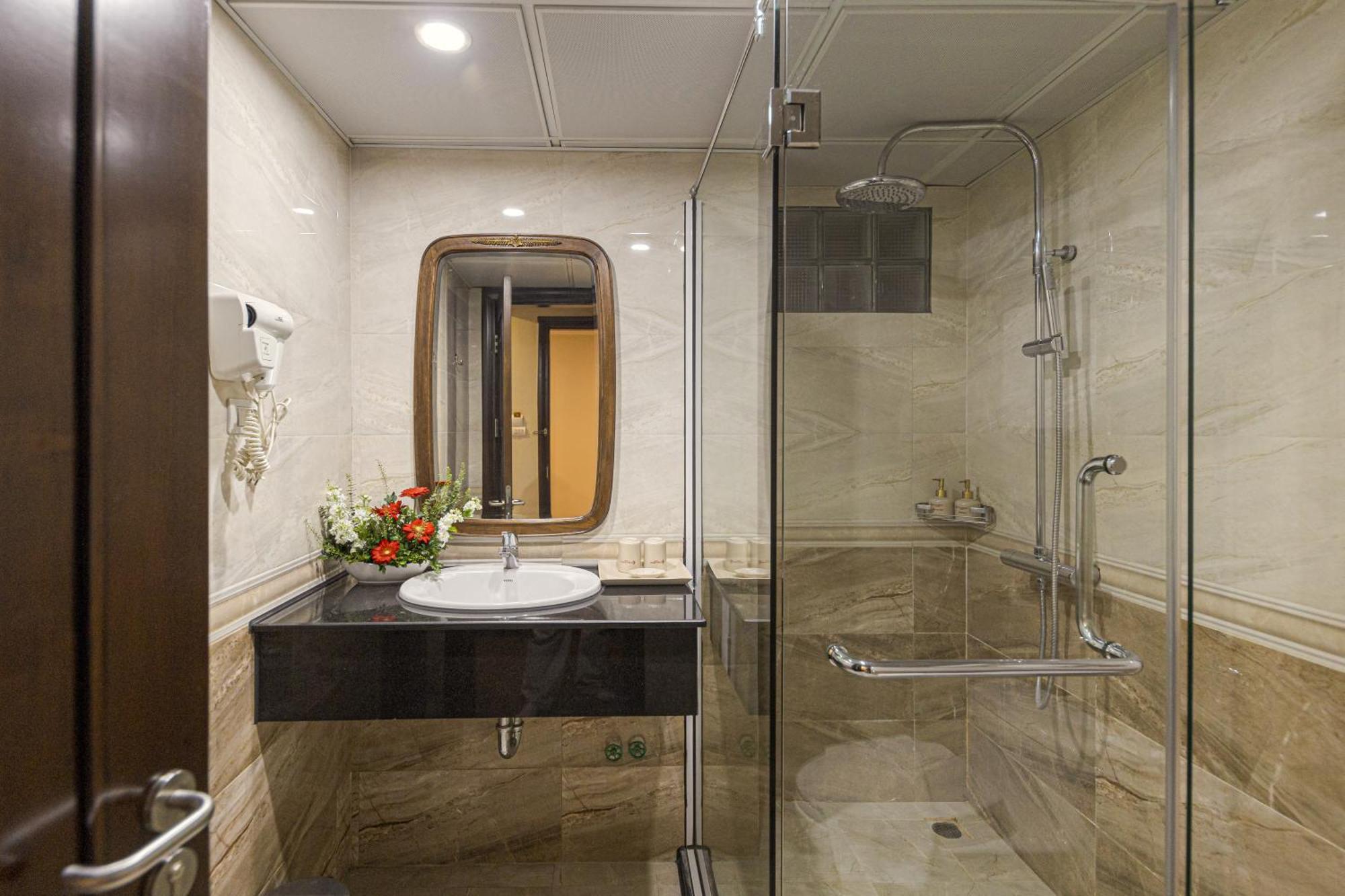 Chalcedony Grand Hotel Hanoi Eksteriør bilde